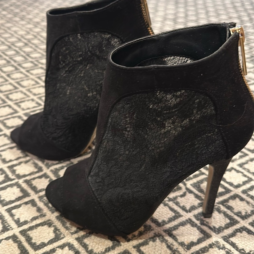 Women’s peep toe boots